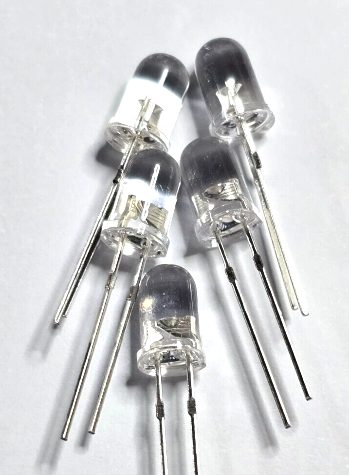 Pack of 50 – 5mm Bright Green LEDs
